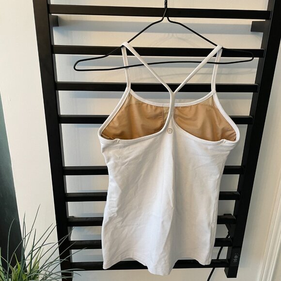 Lululemon Power Y Tank – White (Built-In Shelf Bra) Size 6 - Picture 2 of 4